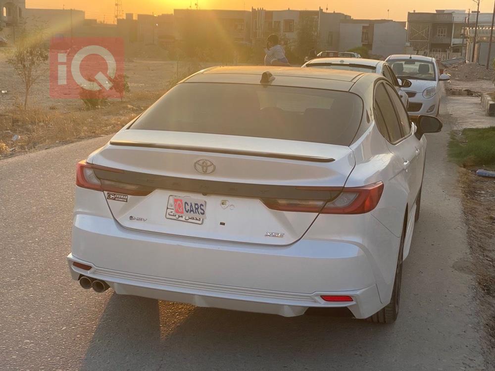 تۆیۆتا کامری